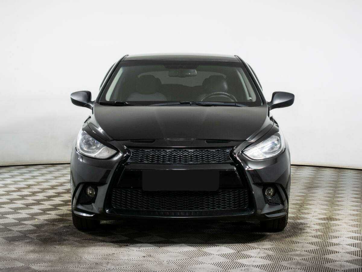 Hyundai Solaris, 2012 - Фото №1