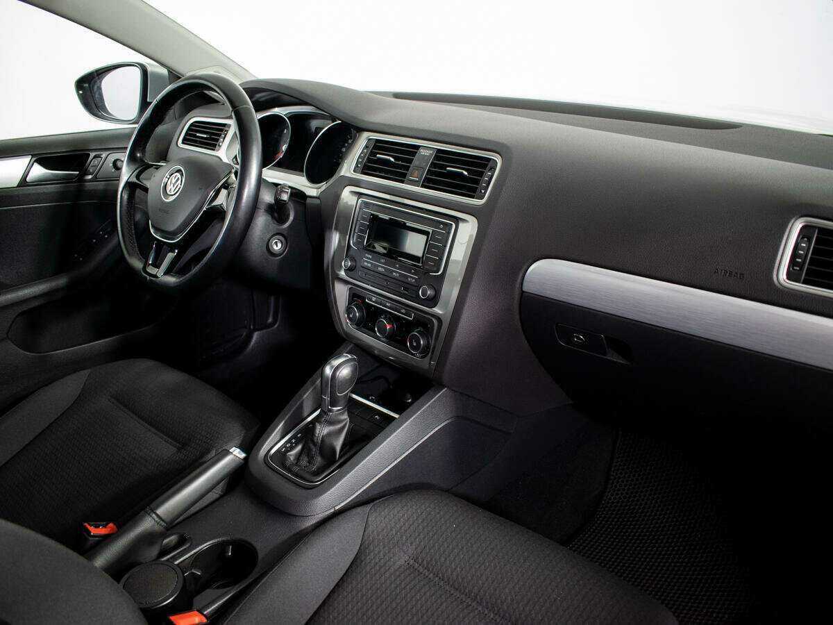 Volkswagen Jetta, 2018 - Фото №8