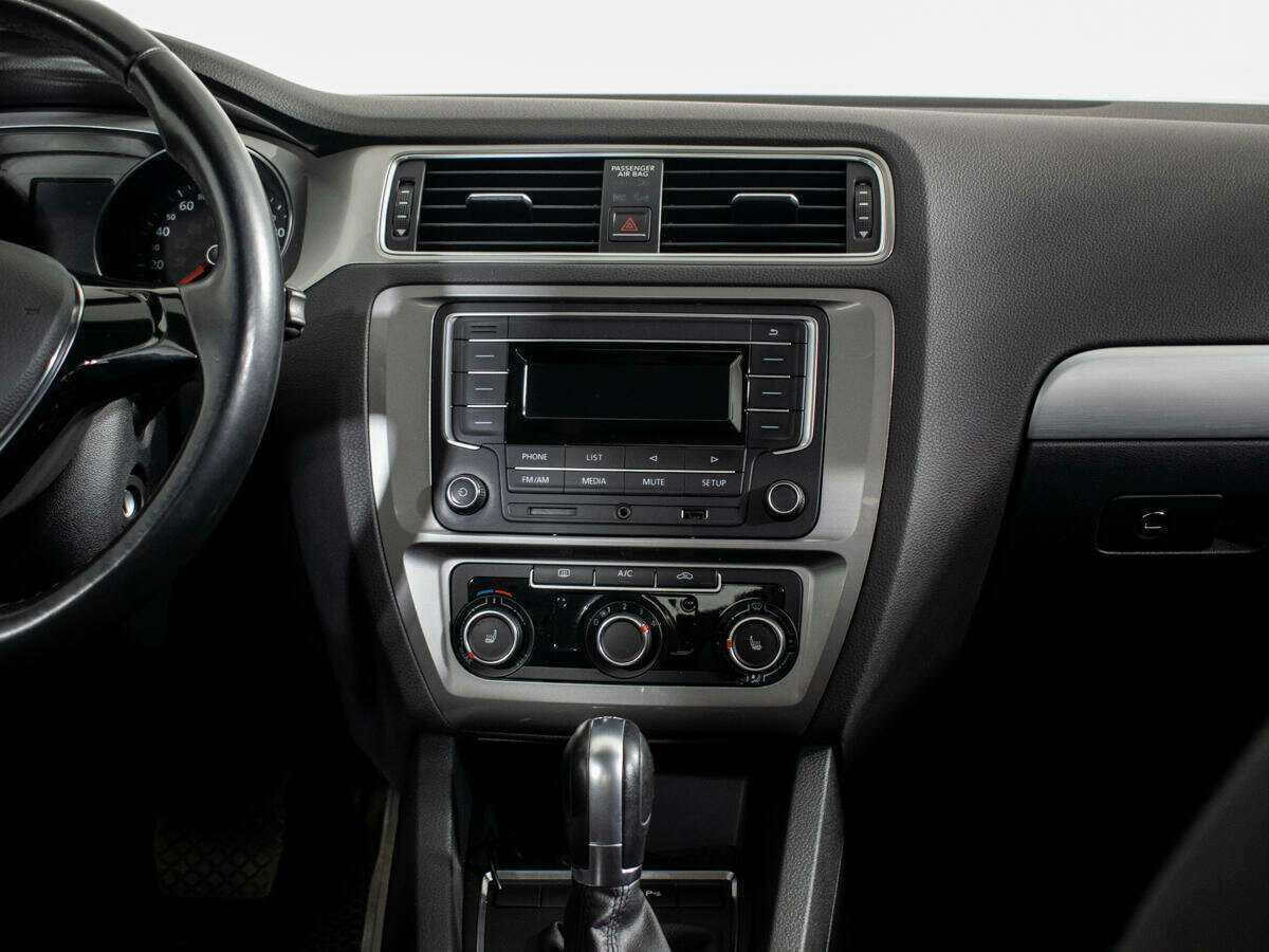 Volkswagen Jetta, 2018 - Фото №10