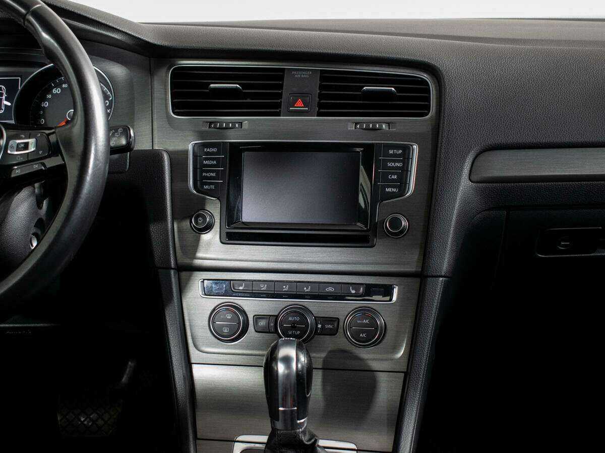 Volkswagen Golf, 2013 - Фото №10