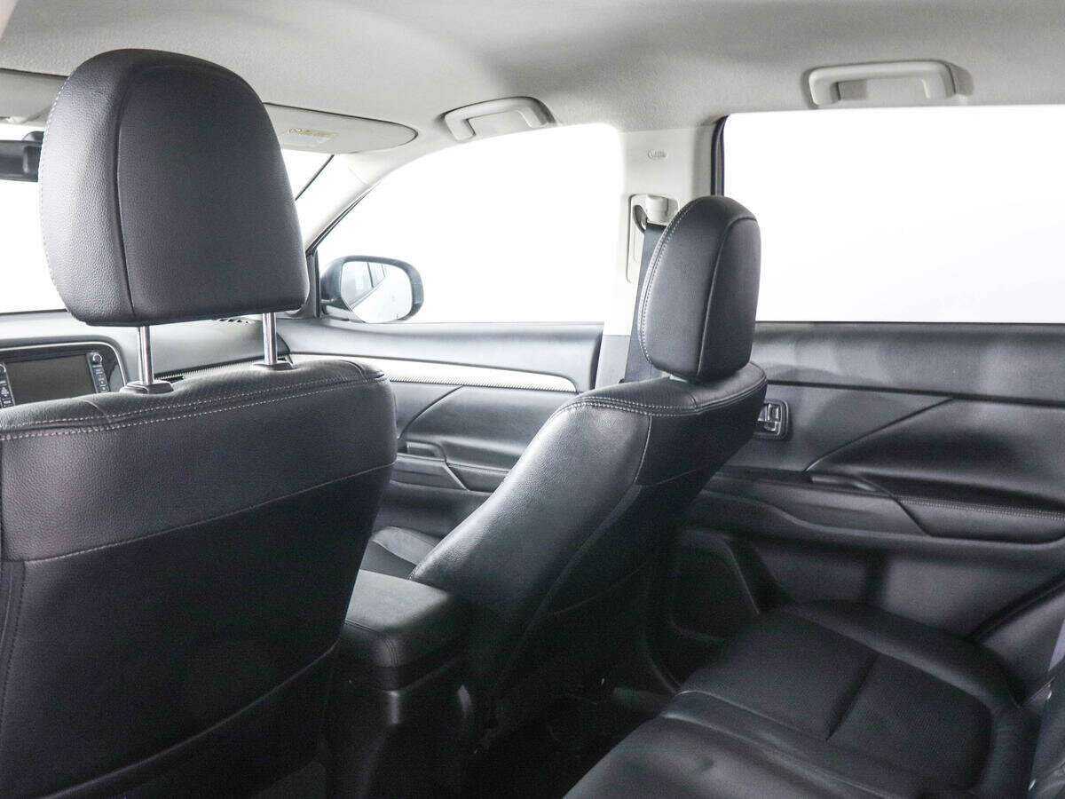 Mitsubishi Outlander, 2012 - Фото №11