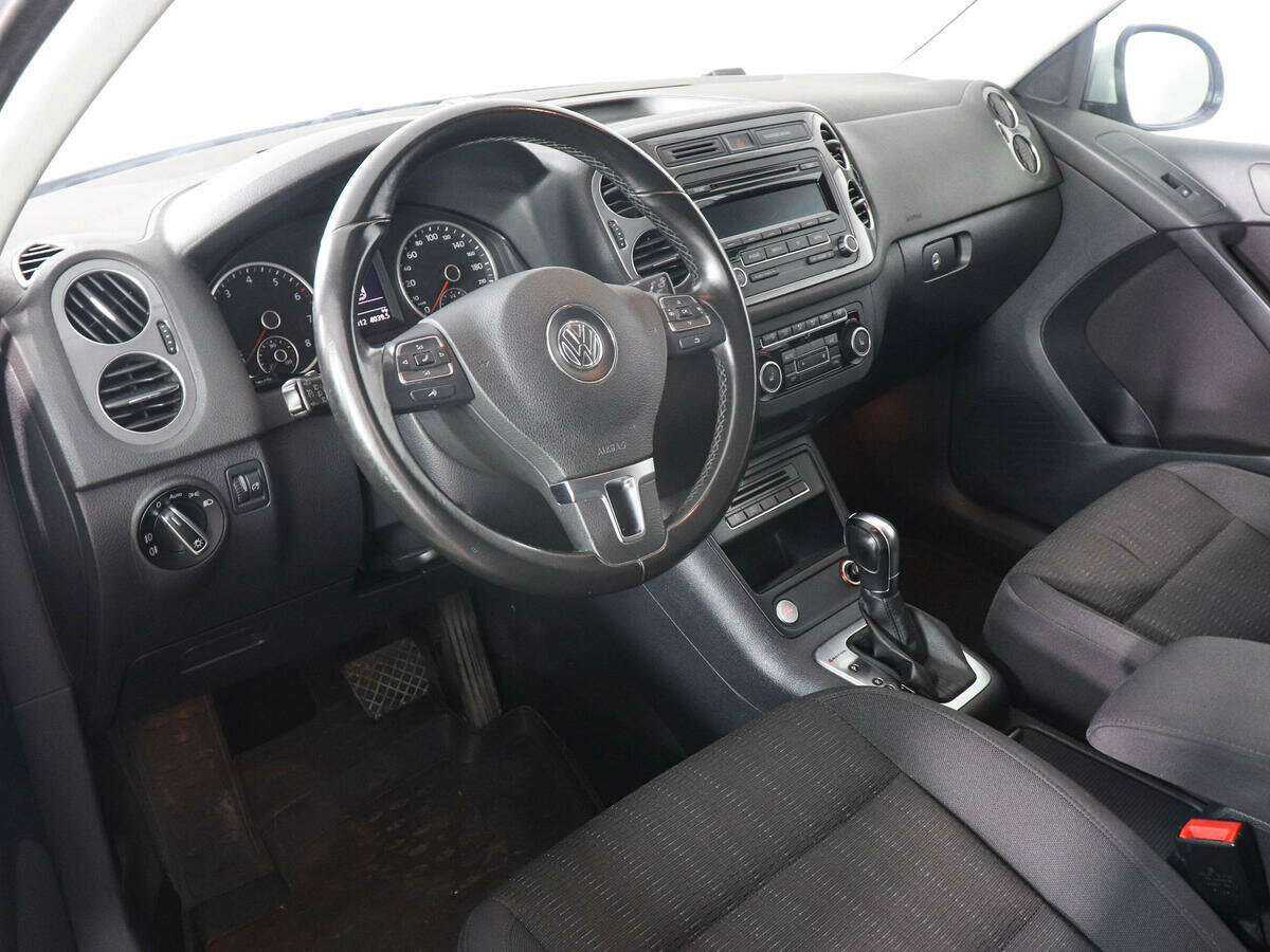 Volkswagen Tiguan, 2012 - Фото №8