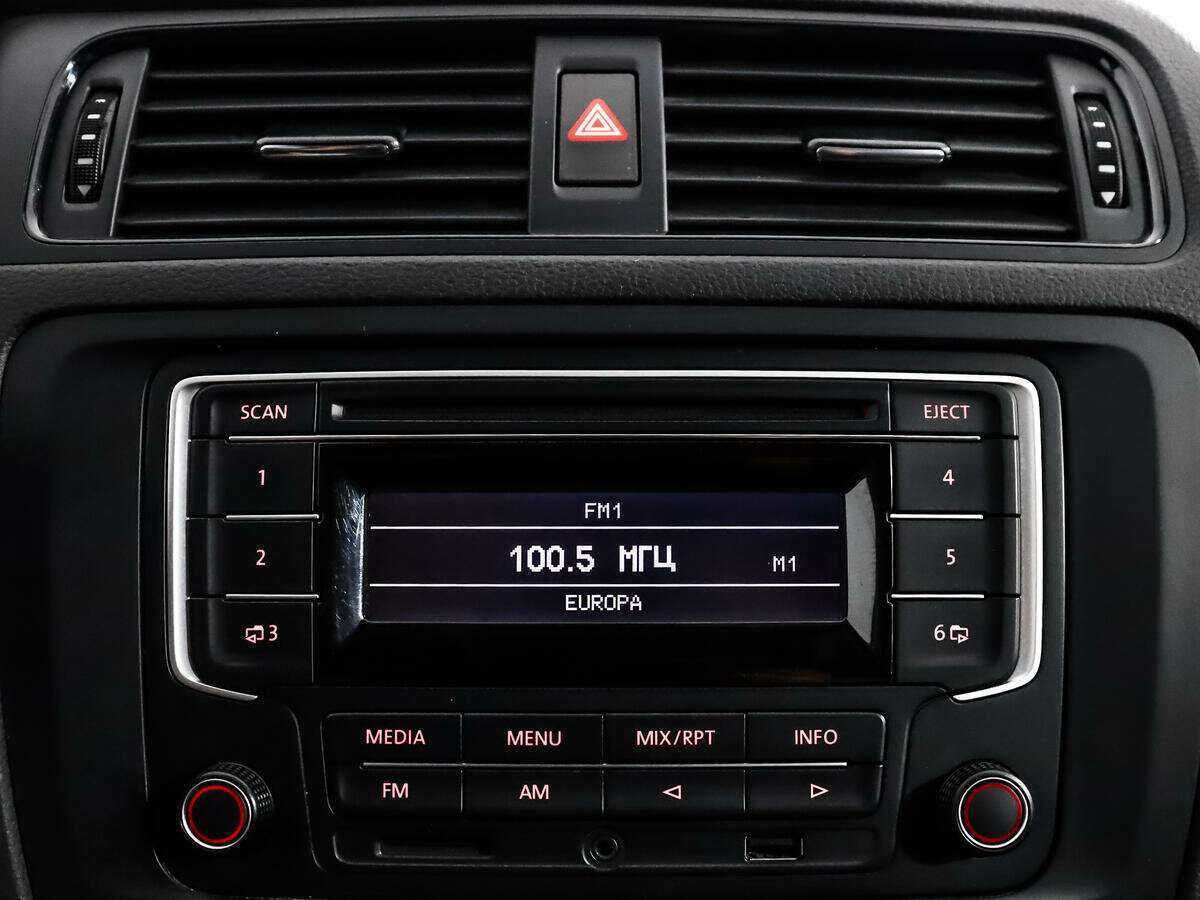 Volkswagen Jetta, 2014 - Фото №12