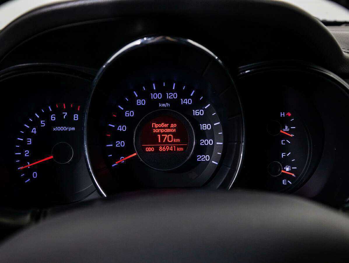 Kia Rio 5-speed, 2012 - Фото №11