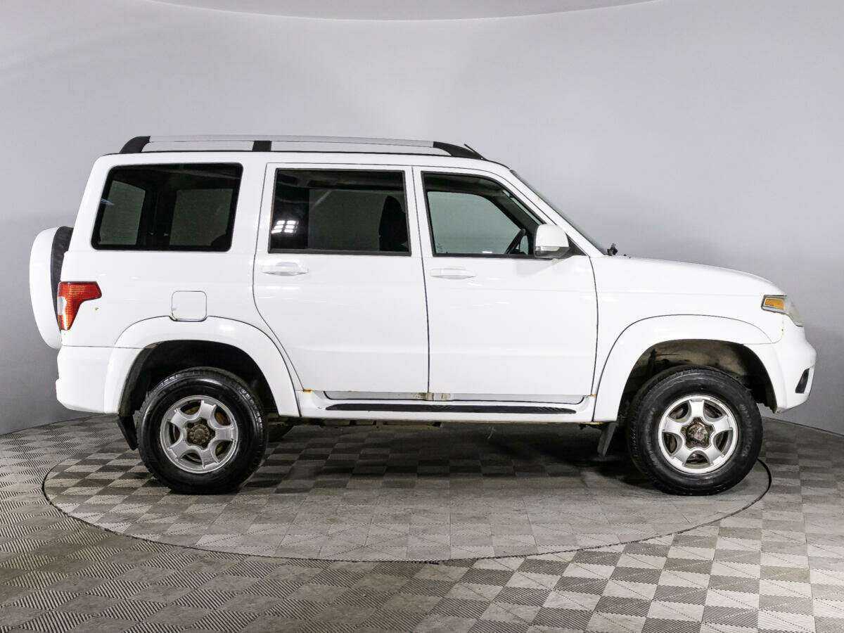 УАЗ Patriot, 2018 - Фото №3