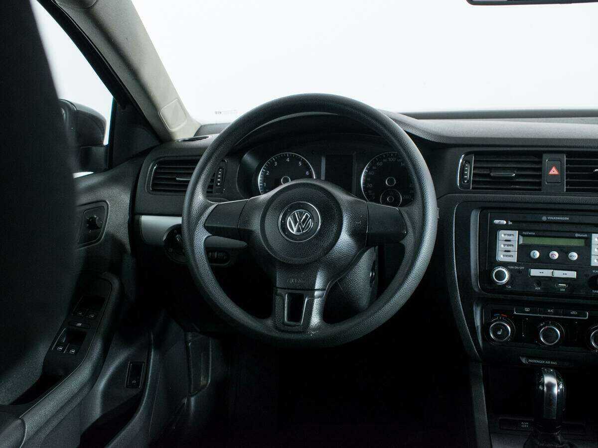 Volkswagen Jetta, 2012 - Фото №13