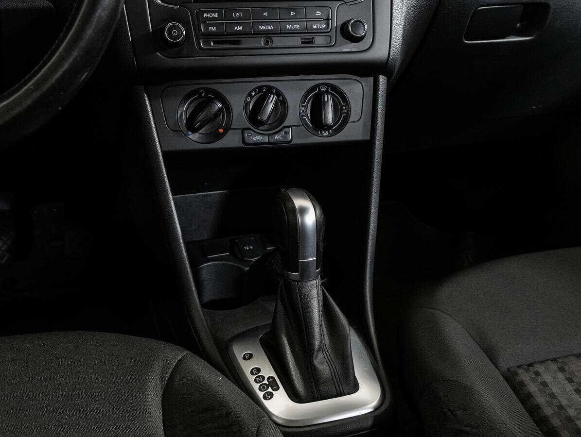 Volkswagen Polo, 2020 - Фото №12