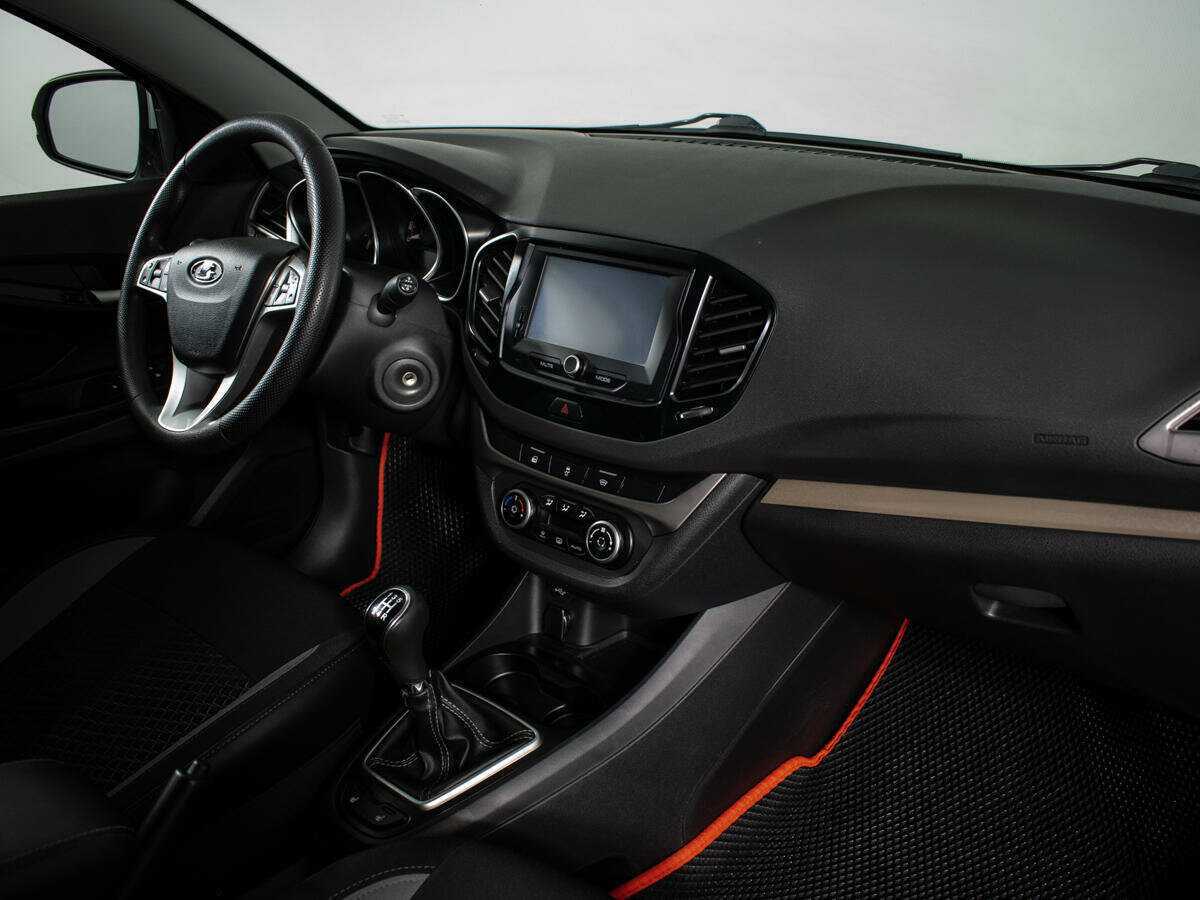 Lada (ВАЗ) Vesta, 2018 - Фото №6