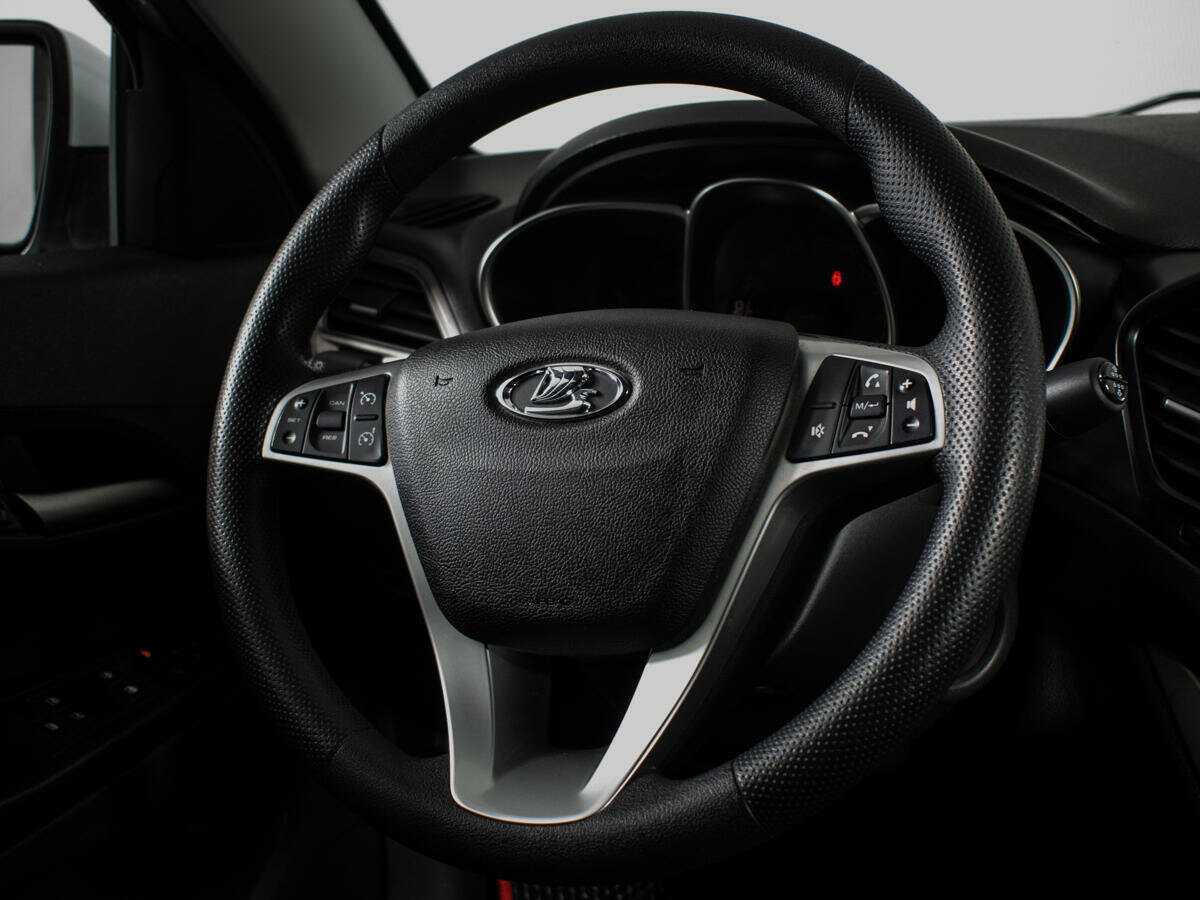 Lada (ВАЗ) Vesta, 2018 - Фото №11