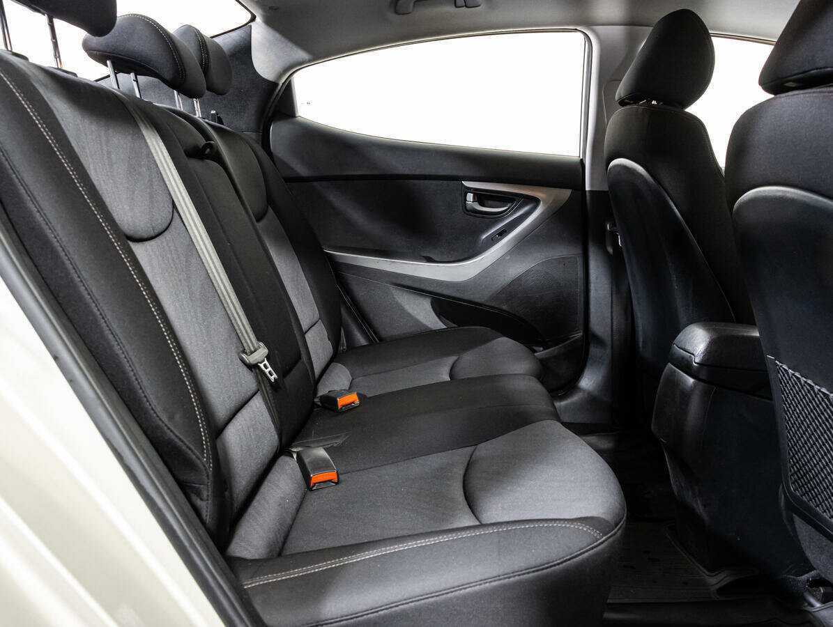 Hyundai Elantra, 2015 - Фото №12