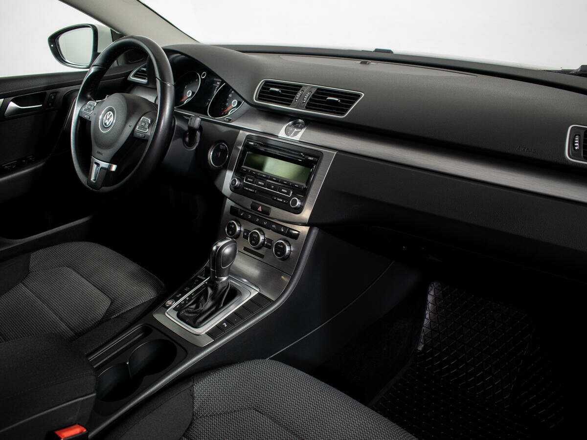 Volkswagen Passat, 2014 - Фото №7