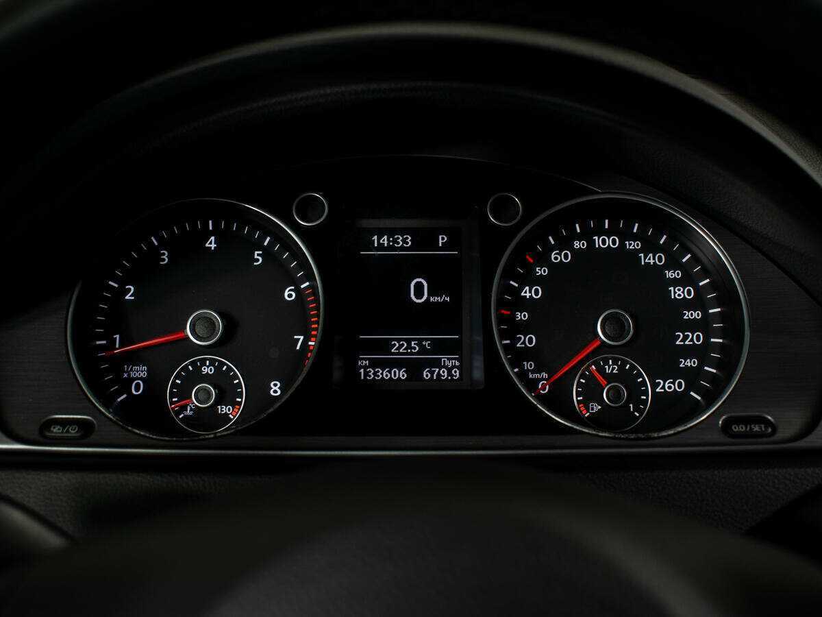 Volkswagen Passat, 2014 - Фото №10