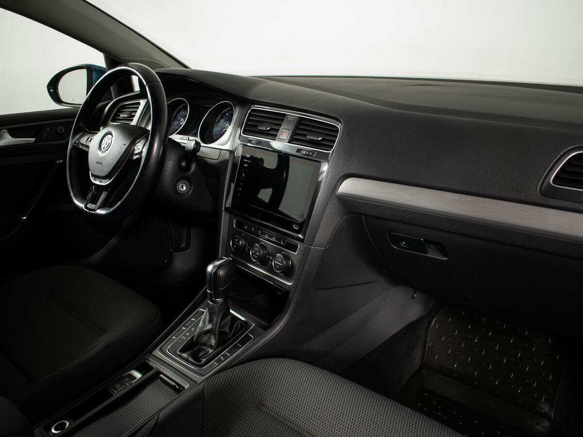 Volkswagen Golf, 2012 - Фото №8