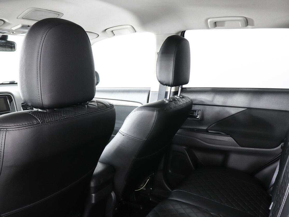 Mitsubishi Outlander, 2018 - Фото №11