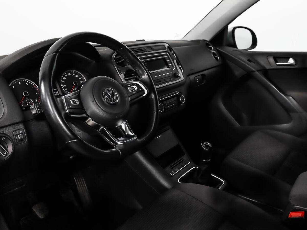 Volkswagen Tiguan, 2012 - Фото №8