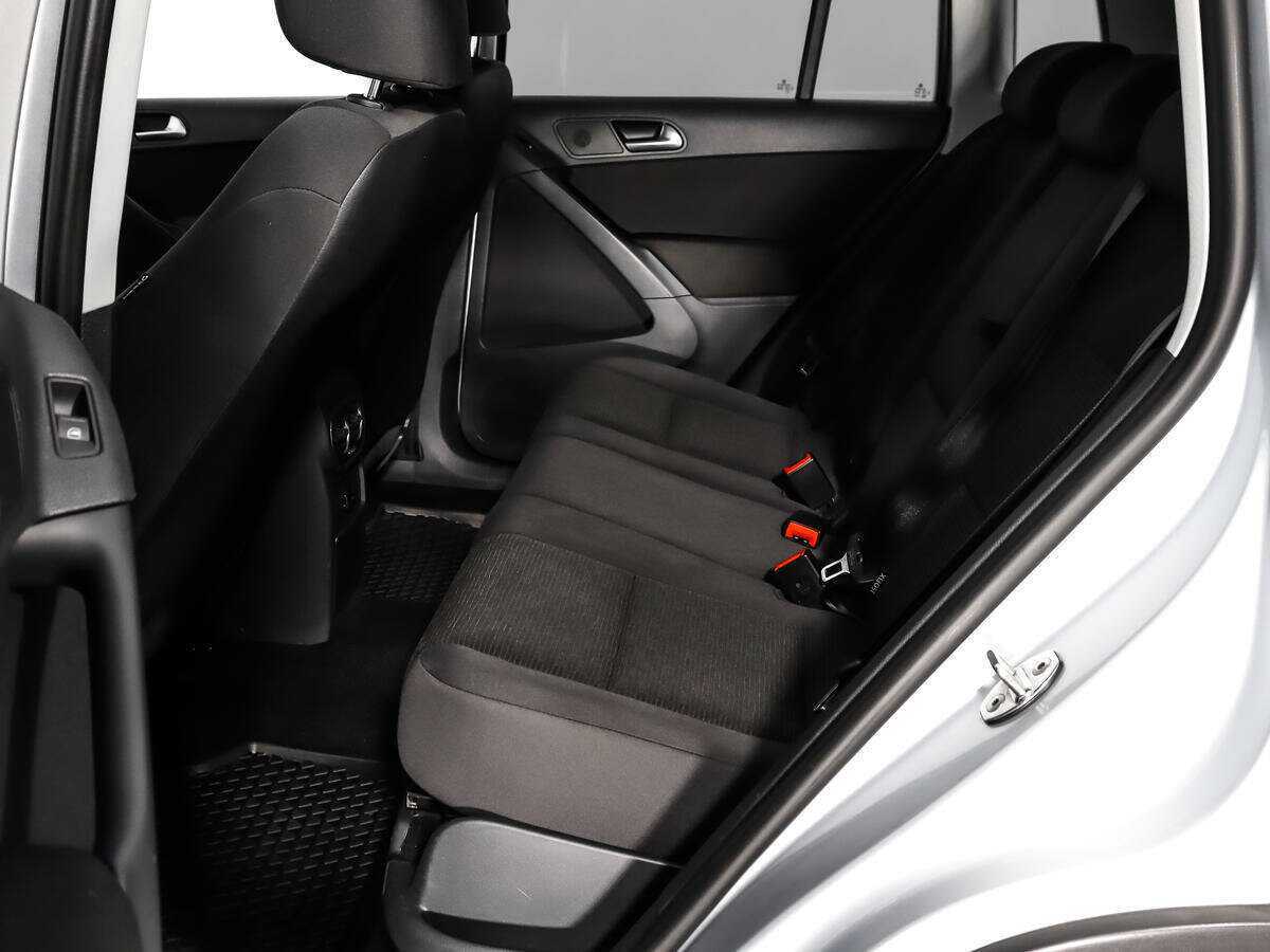 Volkswagen Tiguan, 2012 - Фото №9