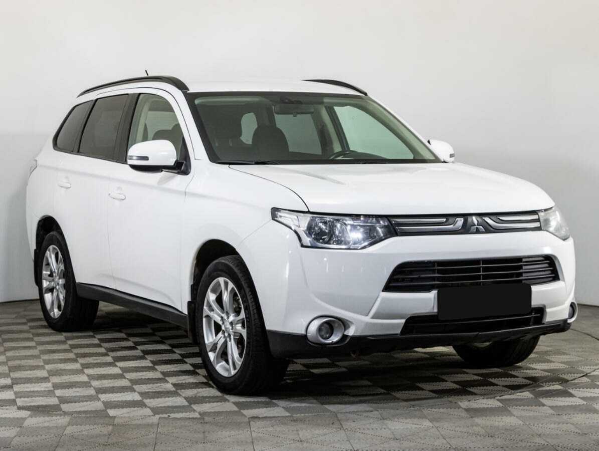 Mitsubishi Outlander, 2014 - Фото №2