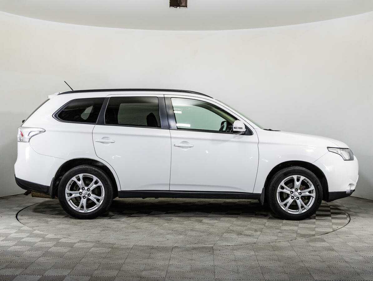 Mitsubishi Outlander, 2014 - Фото №3