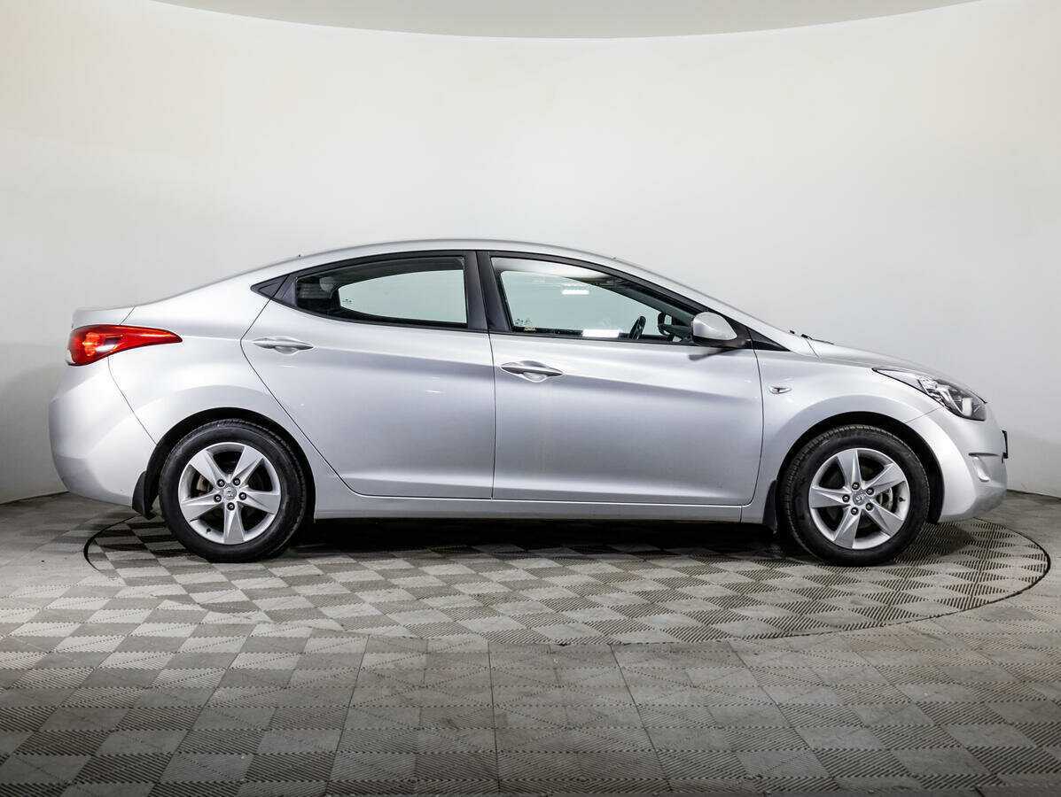 Hyundai Elantra, 2013 - Фото №3