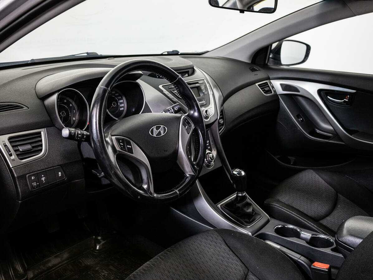 Hyundai Elantra, 2013 - Фото №10