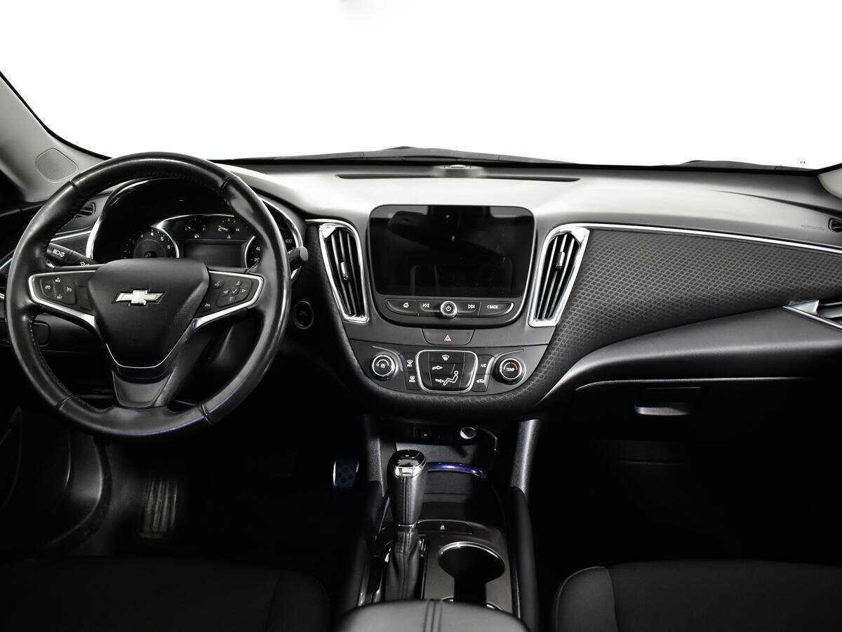 Chevrolet Malibu, 2017 - Фото №9