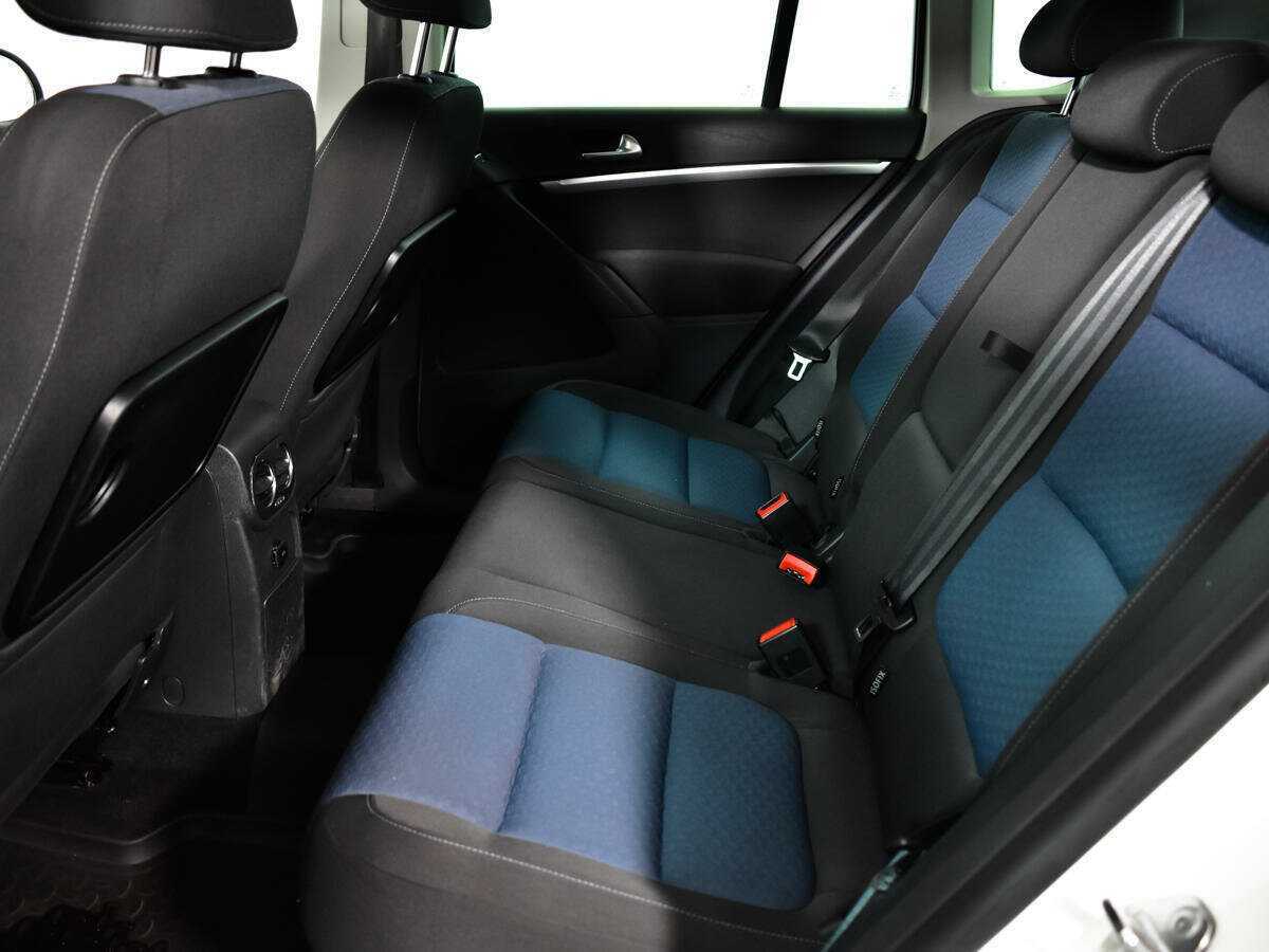 Volkswagen Tiguan, 2013 - Фото №9
