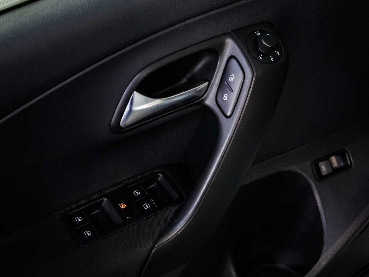 Volkswagen Polo, 2016 - Фото №14