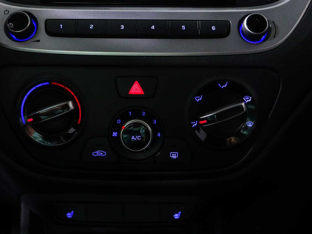 Hyundai Solaris, 2017 - Фото №12