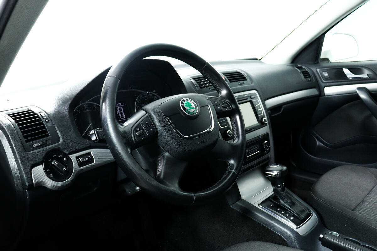 Skoda Octavia, 2012 - Фото №11
