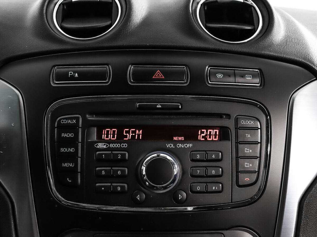 Ford Mondeo, 2012 - Фото №13