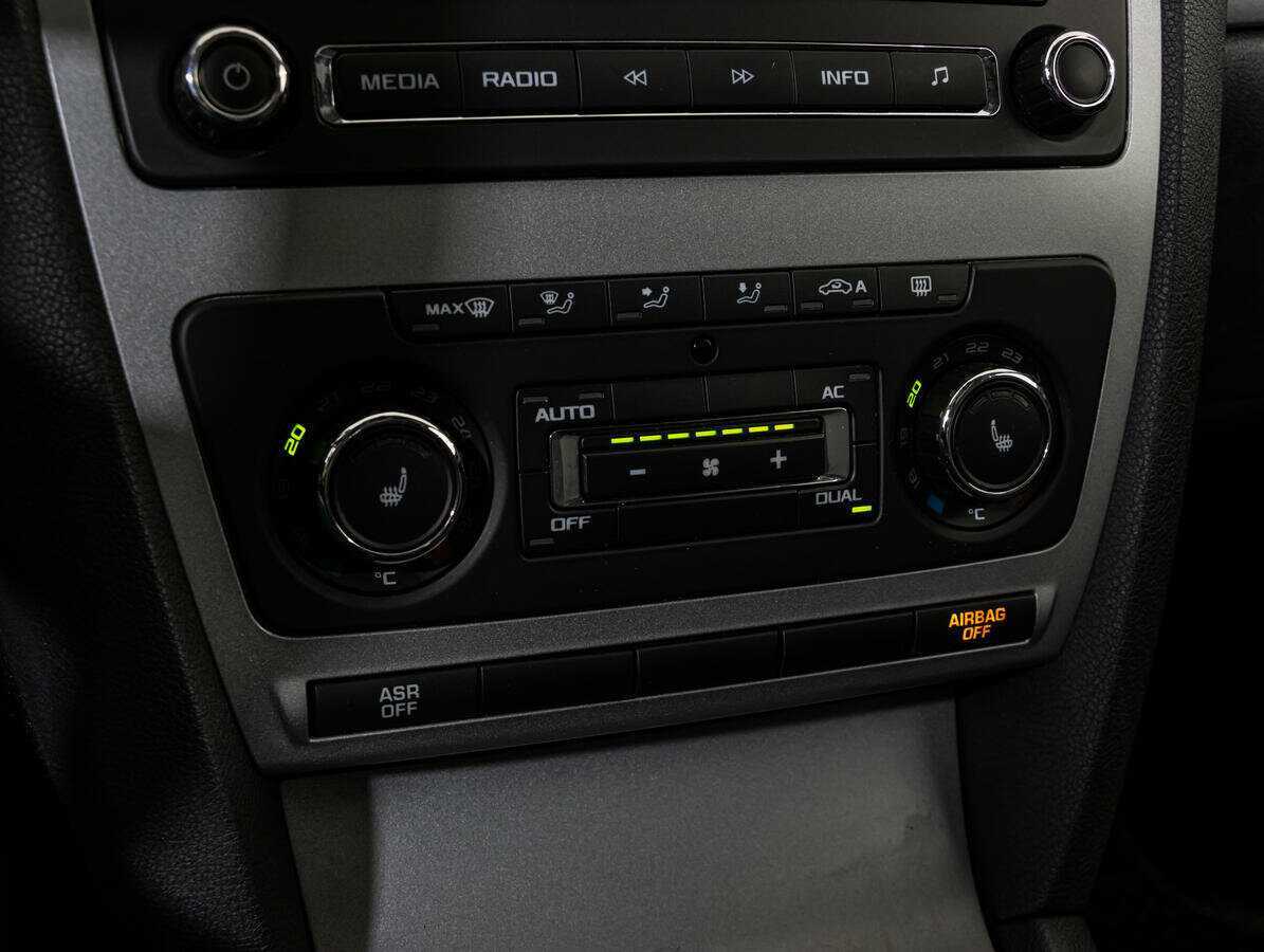 Skoda Octavia, 2013 - Фото №10