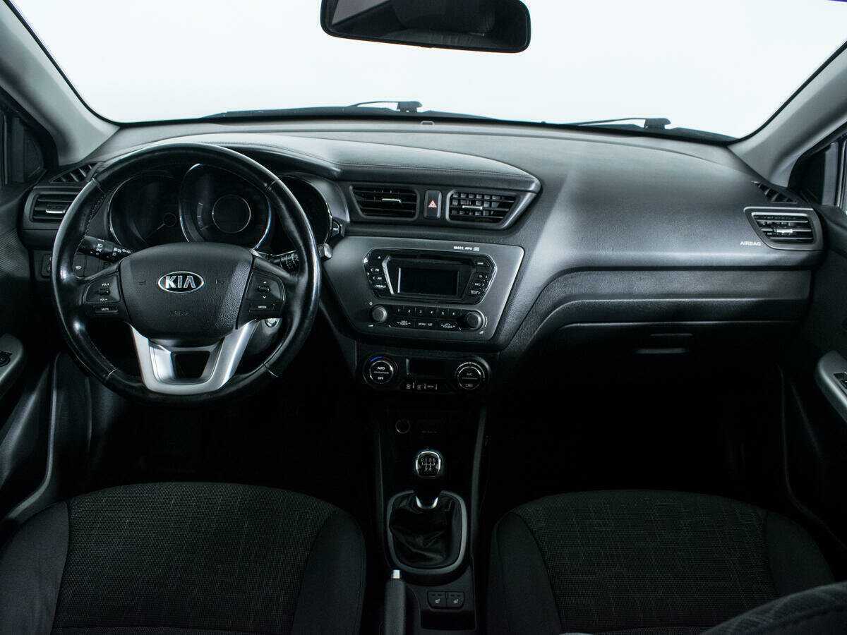 Kia Rio 5-speed, 2013 - Фото №11