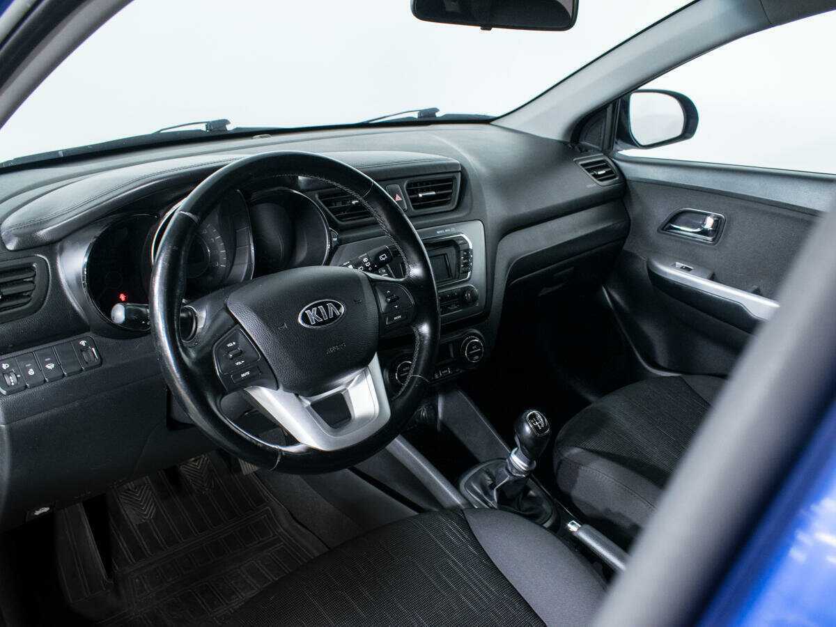 Kia Rio 5-speed, 2013 - Фото №12