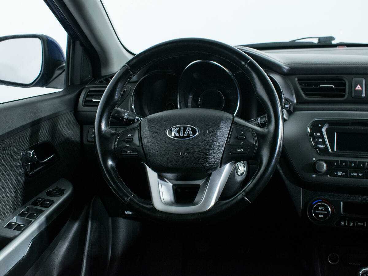 Kia Rio 5-speed, 2013 - Фото №13