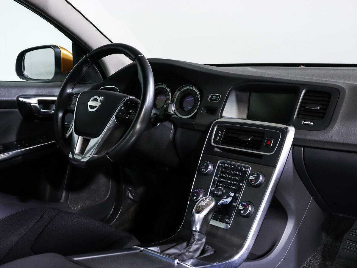 Volvo S60, 2012 - Фото №6