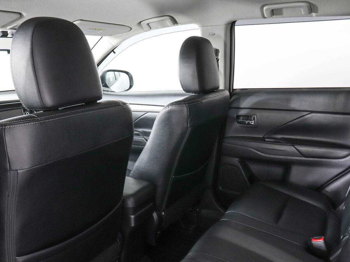 Mitsubishi Outlander, 2013 - Фото №11