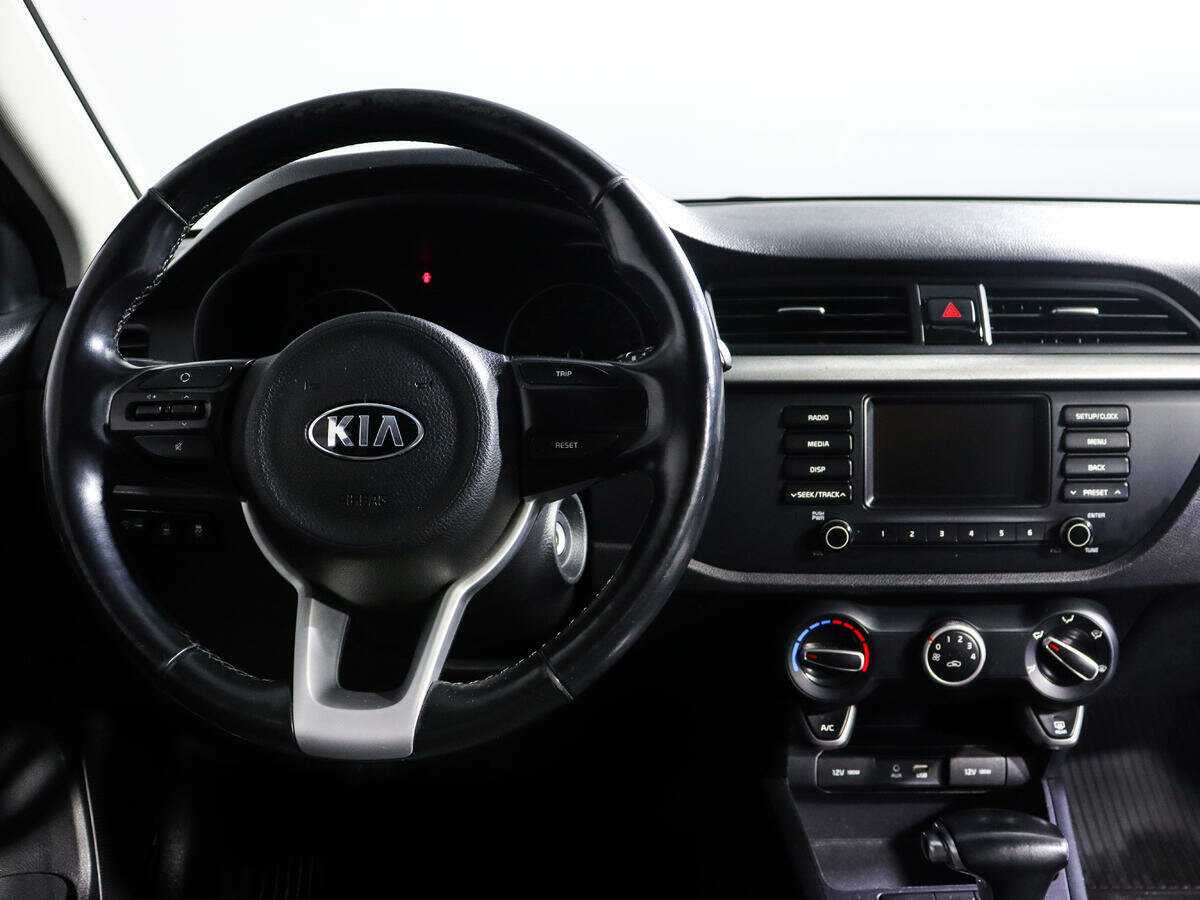 Kia Rio X-Line, 2018 - Фото №9