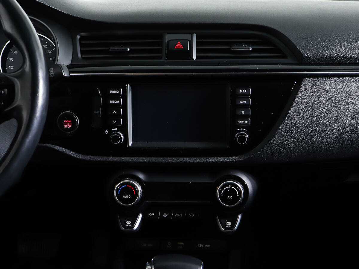 Kia Rio X-Line, 2018 - Фото №11