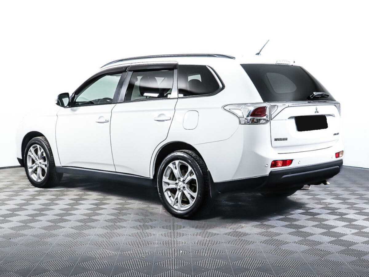 Mitsubishi Outlander, 2013 - Фото №6
