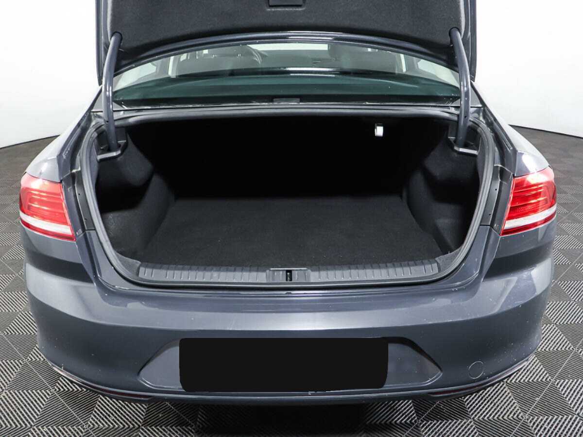 Volkswagen Passat, 2017 - Фото №8