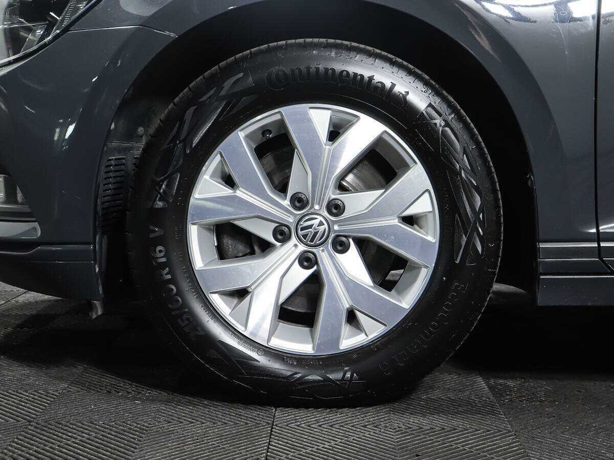 Volkswagen Passat, 2017 - Фото №19
