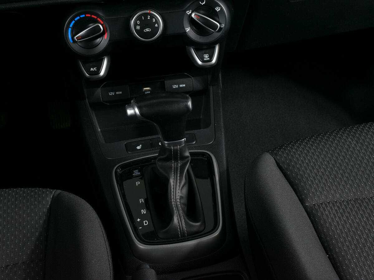 Kia Rio X, 2022 - Фото №11