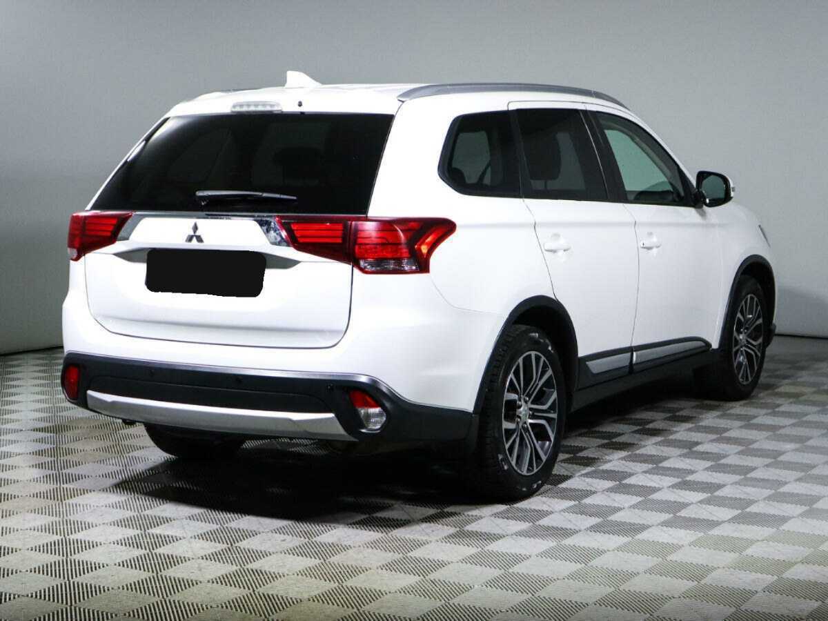 Mitsubishi Outlander, 2018 - Фото №3