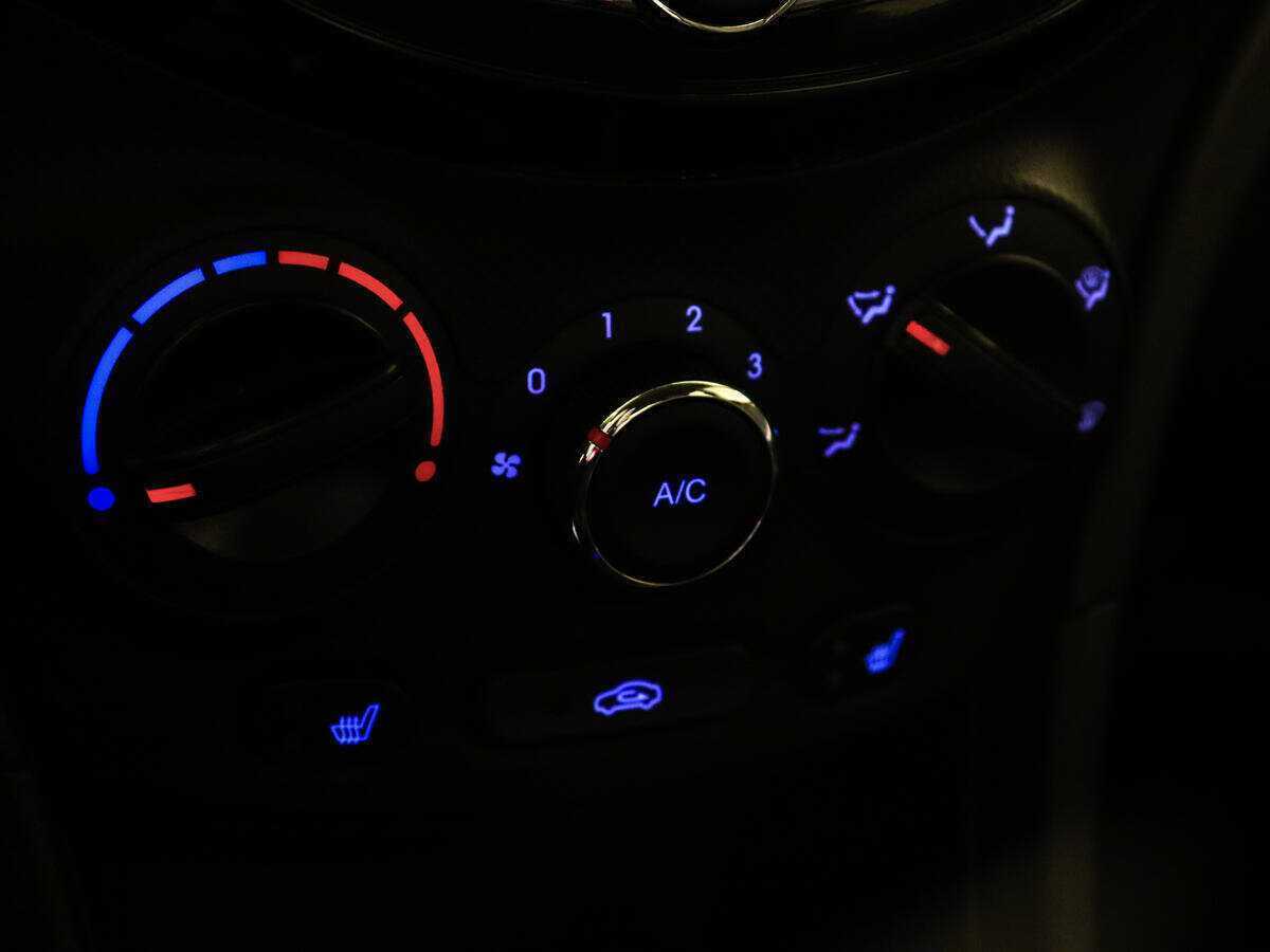 Hyundai Solaris, 2012 - Фото №15