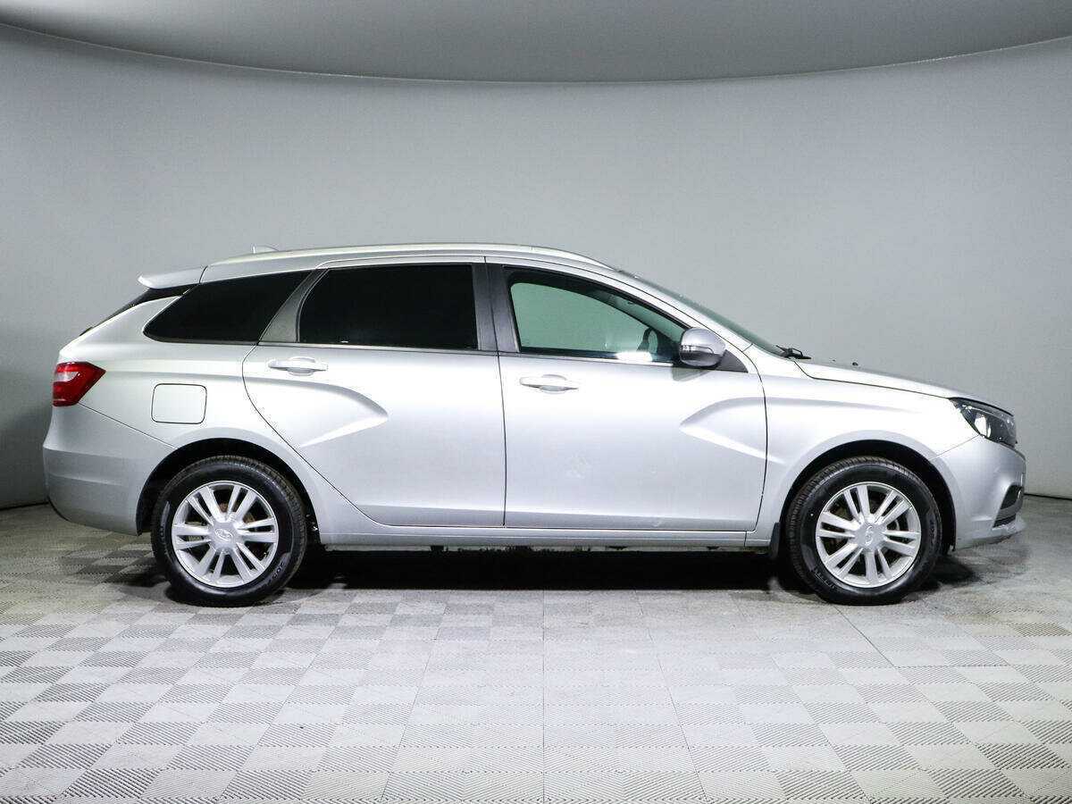 Lada (ВАЗ) Vesta SW, 2019 - Фото №3