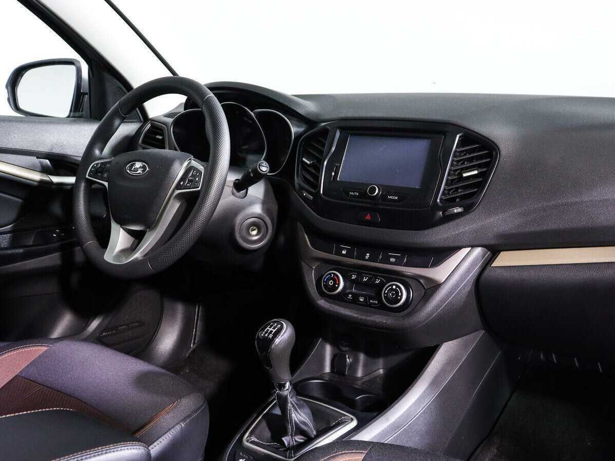 Lada (ВАЗ) Vesta SW, 2019 - Фото №8