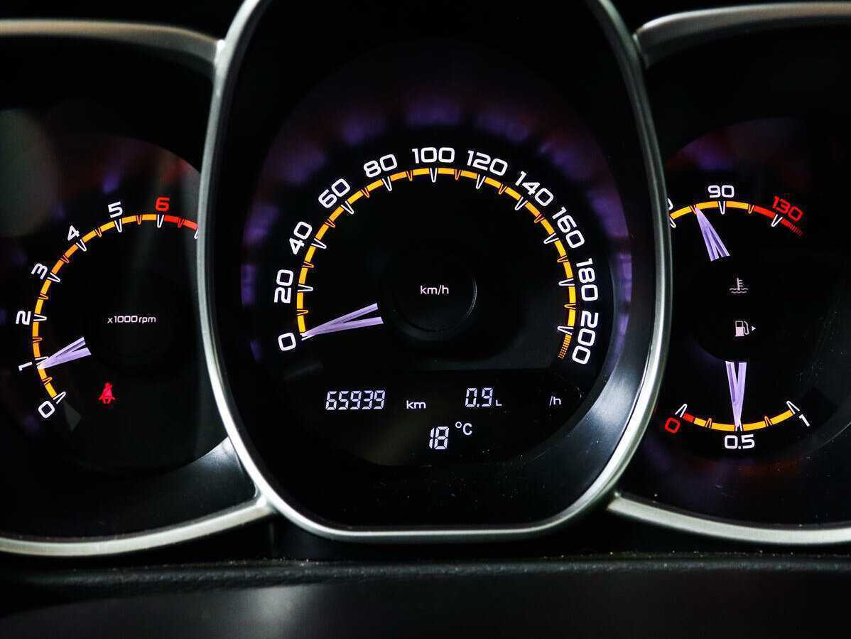 Lada (ВАЗ) Vesta SW, 2019 - Фото №10