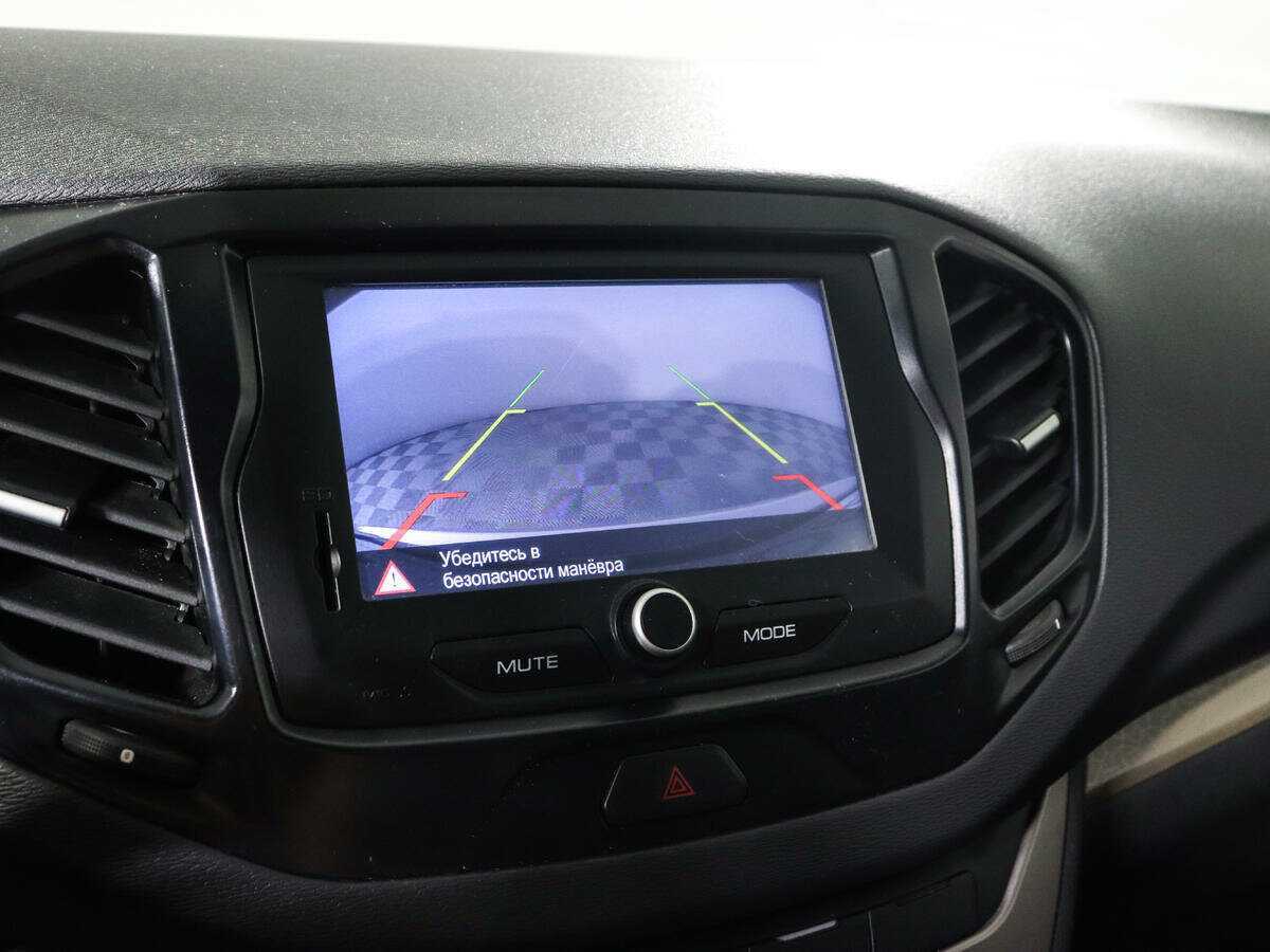 Lada (ВАЗ) Vesta SW, 2019 - Фото №13