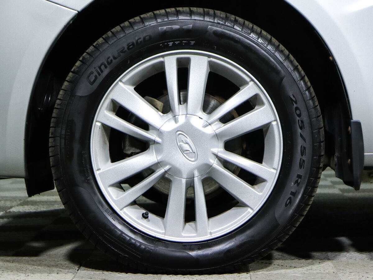 Lada (ВАЗ) Vesta SW, 2019 - Фото №15