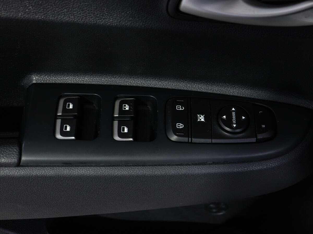 Kia Rio X-Line, 2020 - Фото №16